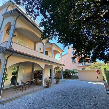Villa Il Boschetto Сан-Винченцо Экстерьер фото