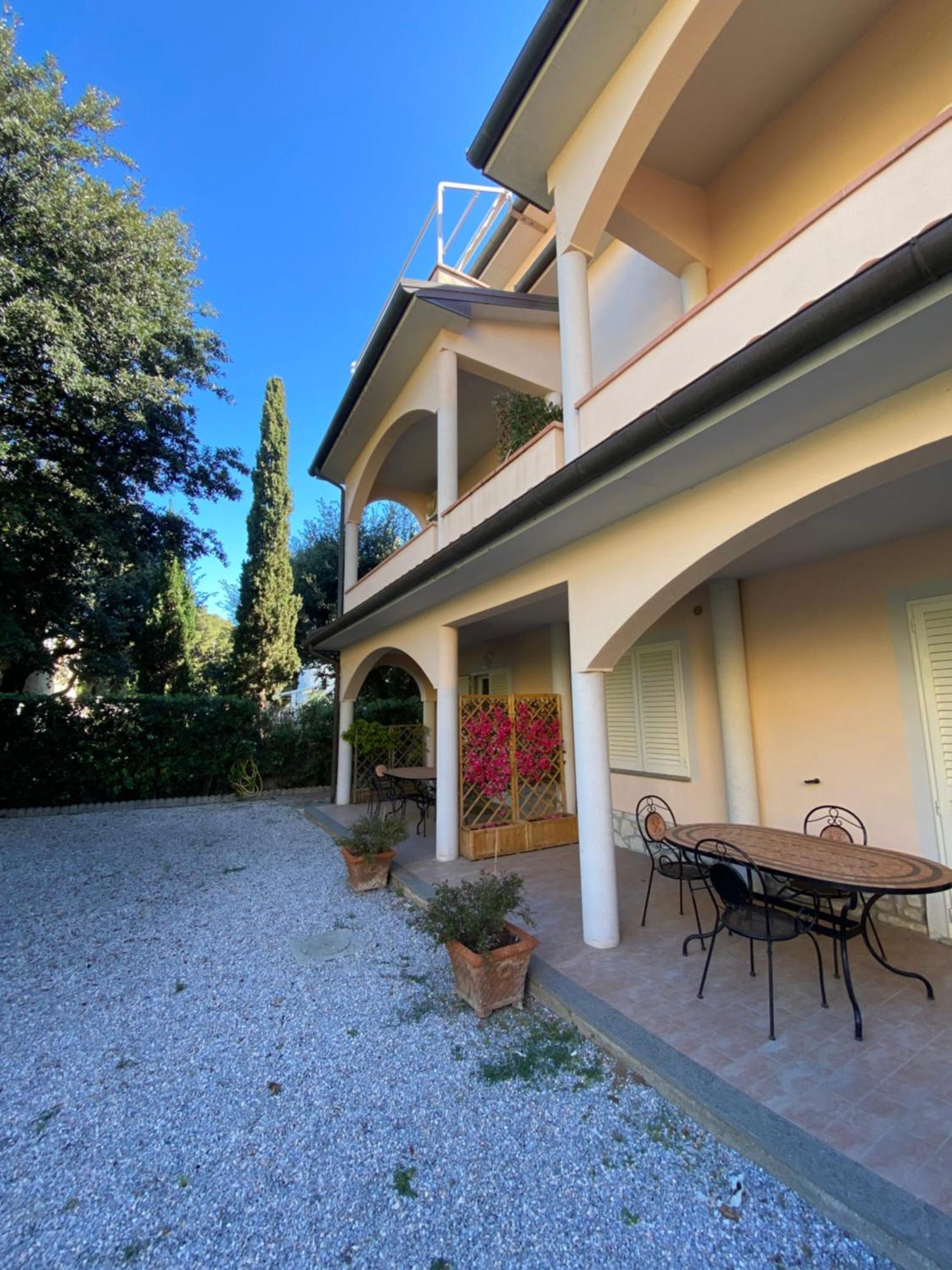 Villa Il Boschetto Сан-Винченцо Экстерьер фото