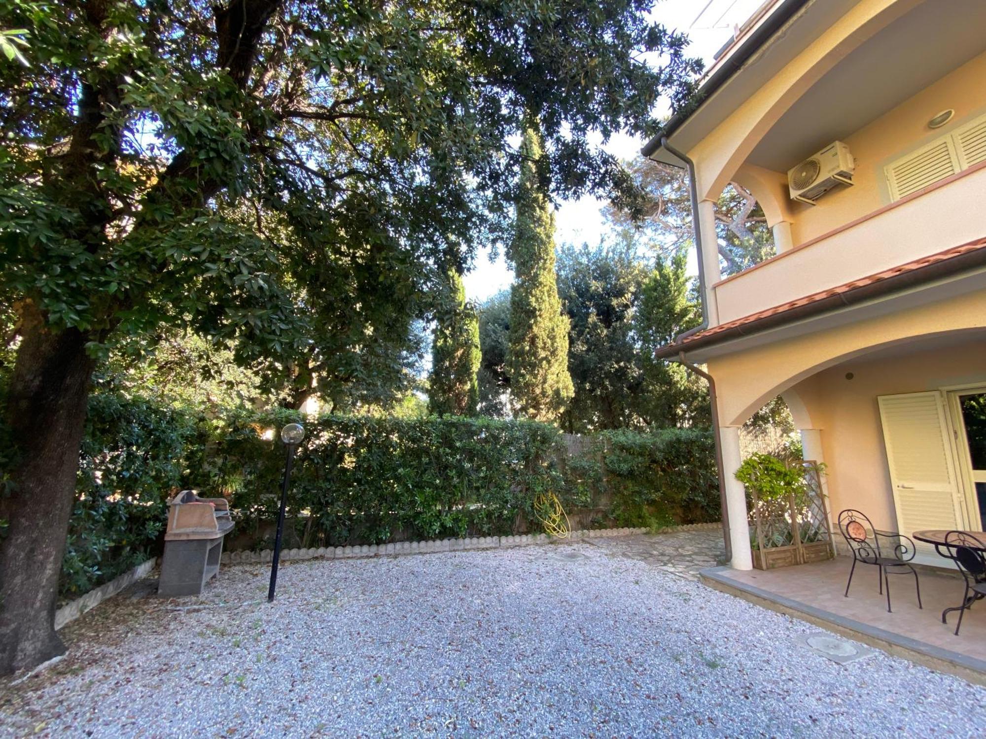 Villa Il Boschetto Сан-Винченцо Экстерьер фото